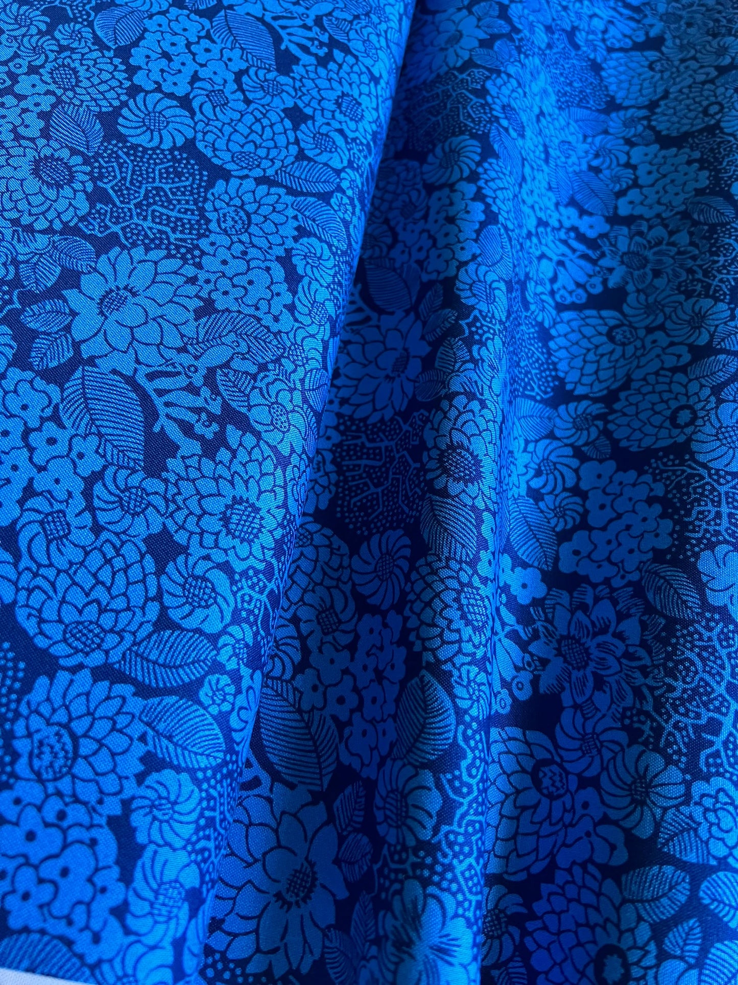 Liberty Fabric Arthur's Garden - Dahlia Garden blue
