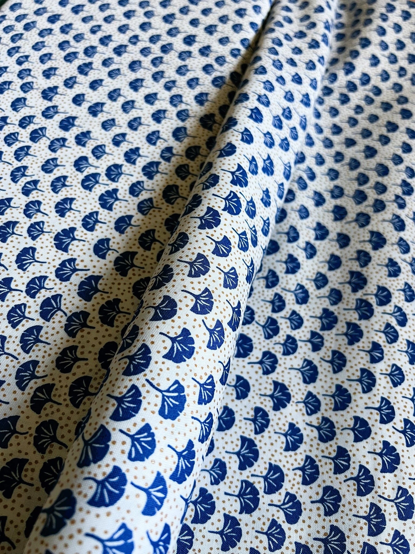 Liberty Fabric Arthur's Garden - Ginkgo Spot blue