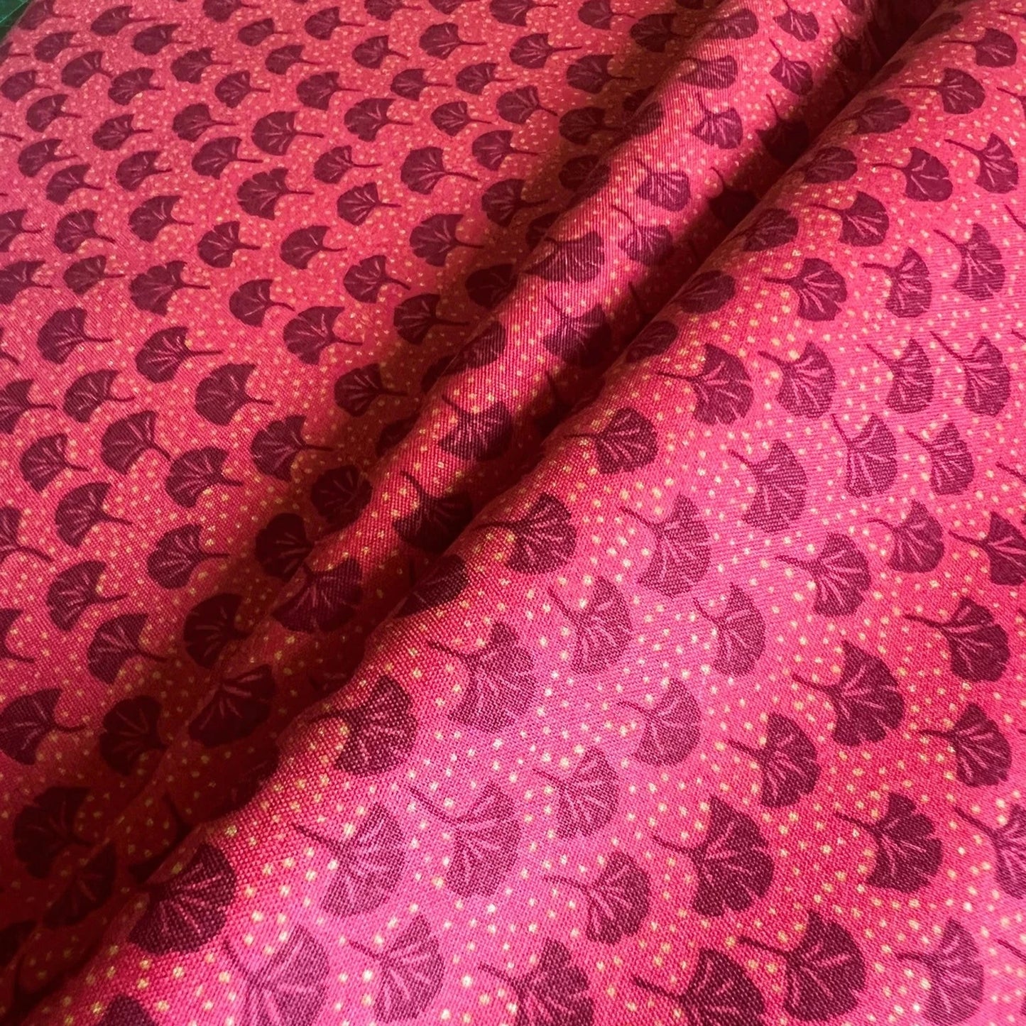 Liberty Fabric Arthur's Garden - Ginkgo Spot red
