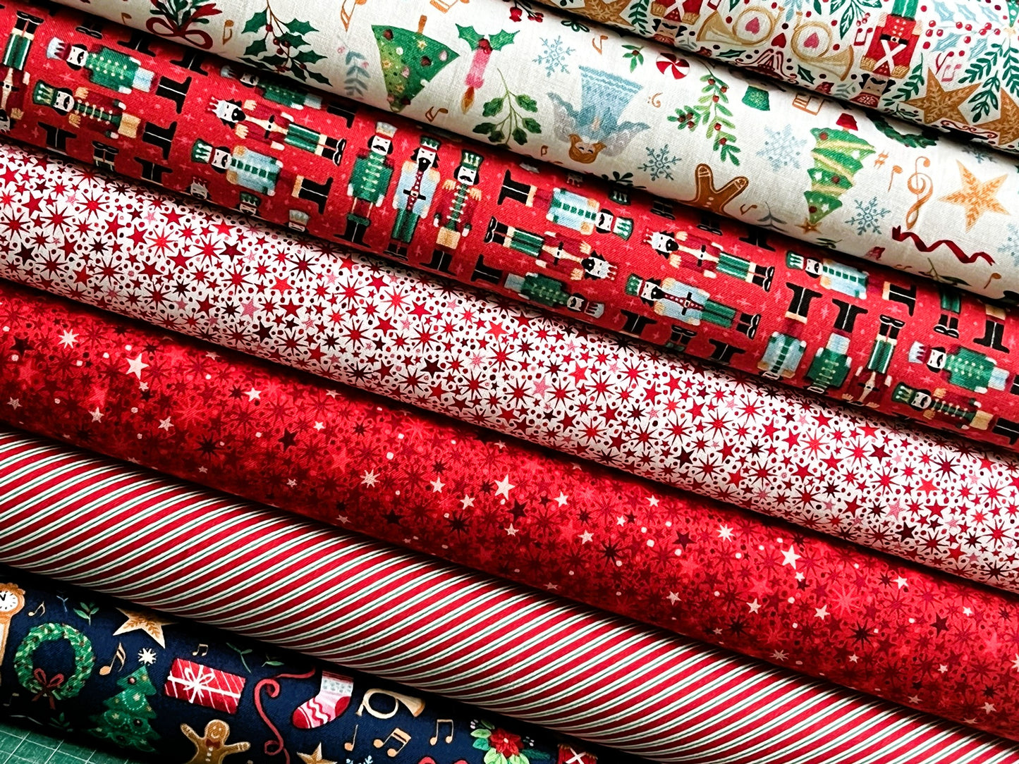 Makower Nutcracker Christmas Collection - Charm Pack