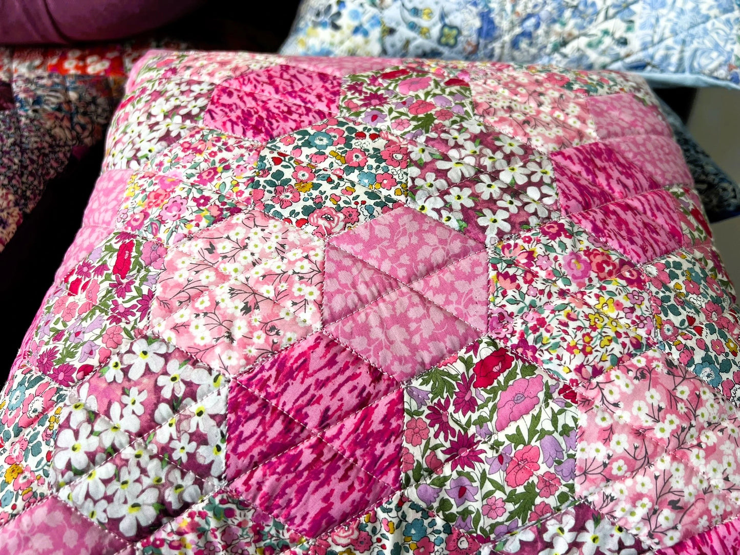 49 Liberty Lawn Paper Piecing Precut Hexagons - Pinks
