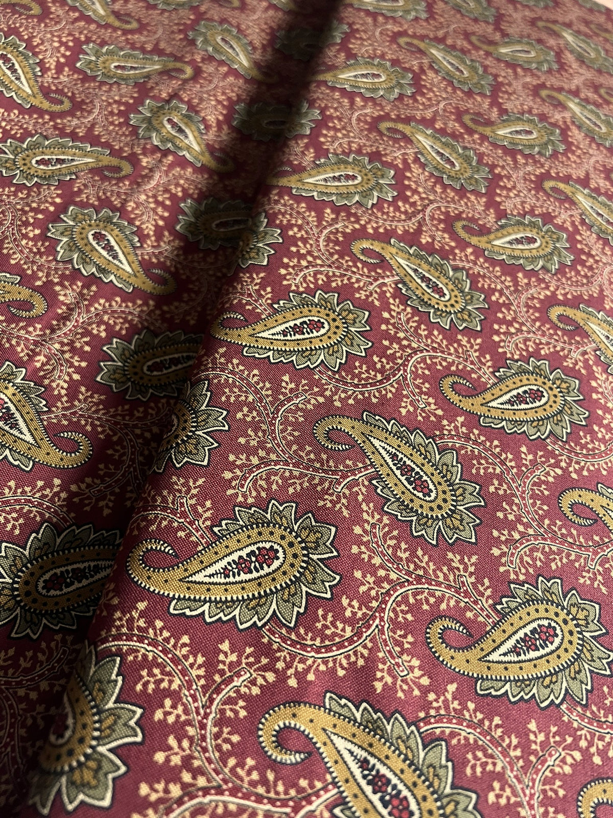 Makower Madison Manor - Paisley red