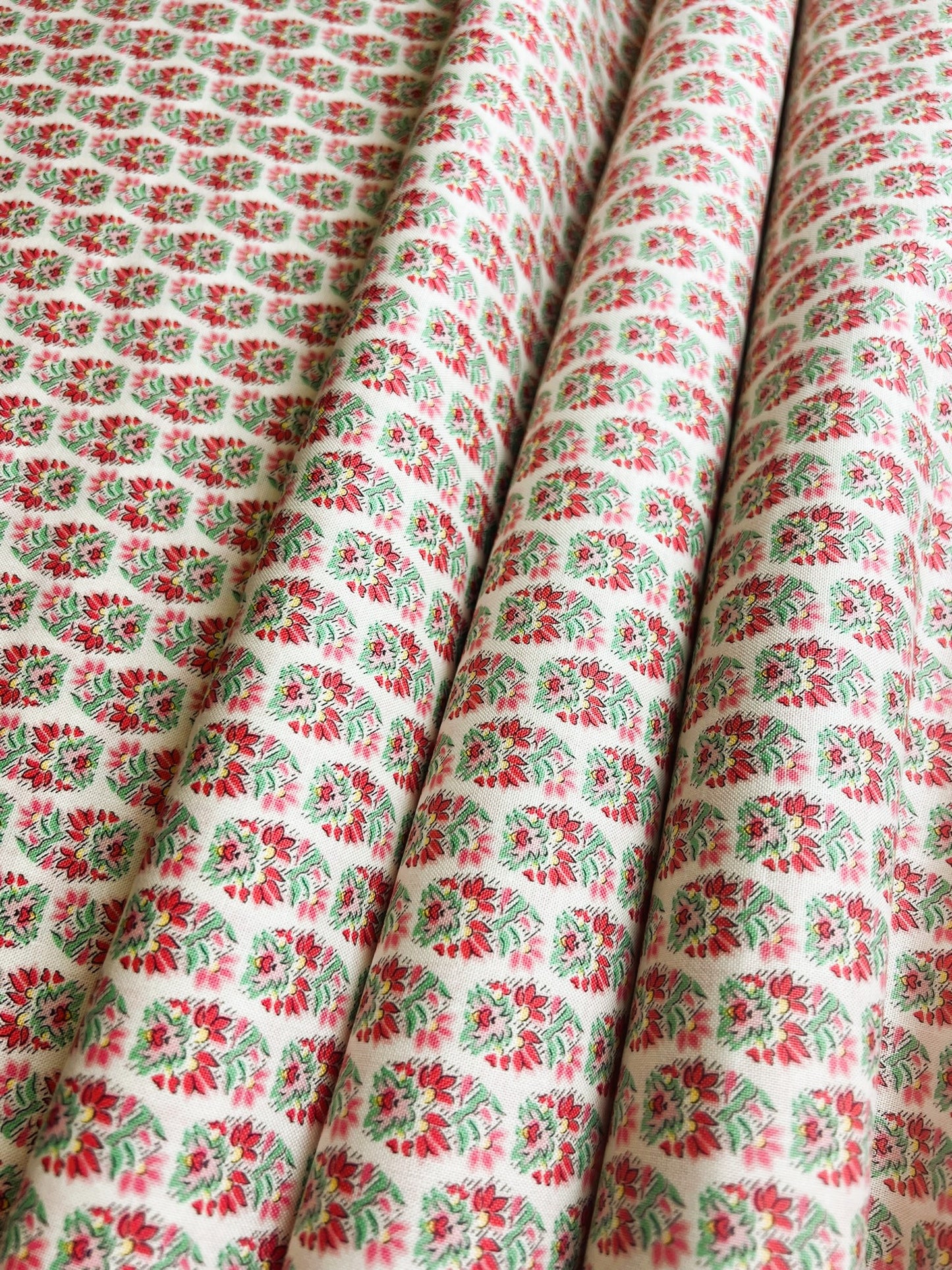 Liberty Emporium Collection - Palmeira red and green