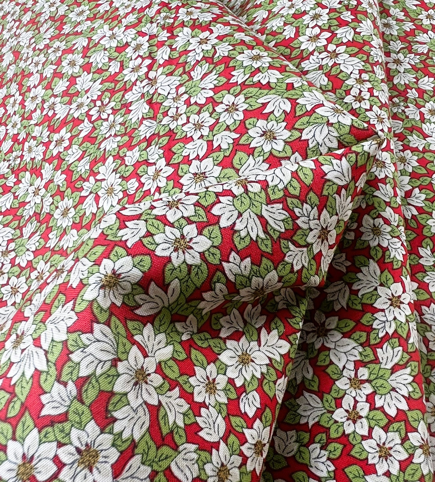 Liberty Christmas Fabric -Festive Greetings Collection, Peaceful Poinsettias white