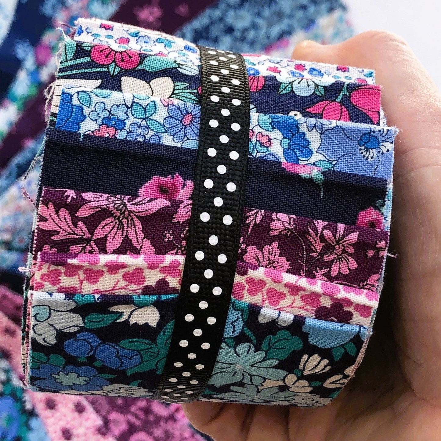 Liberty Quilting Cotton Jelly Roll - 15 Flower Show Midnight collection
