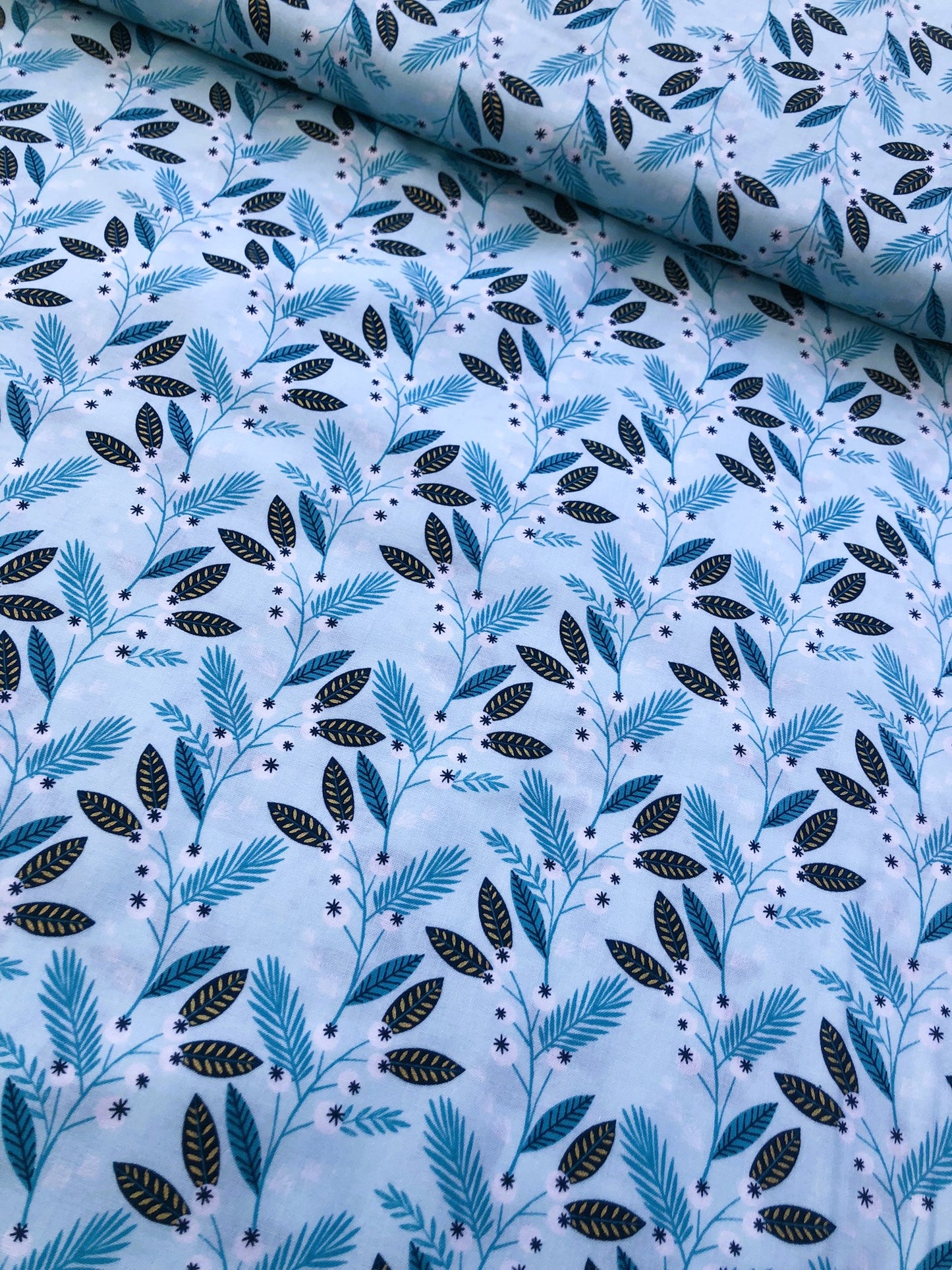 Christmas Fabric - Skogen by Dashwood Studios