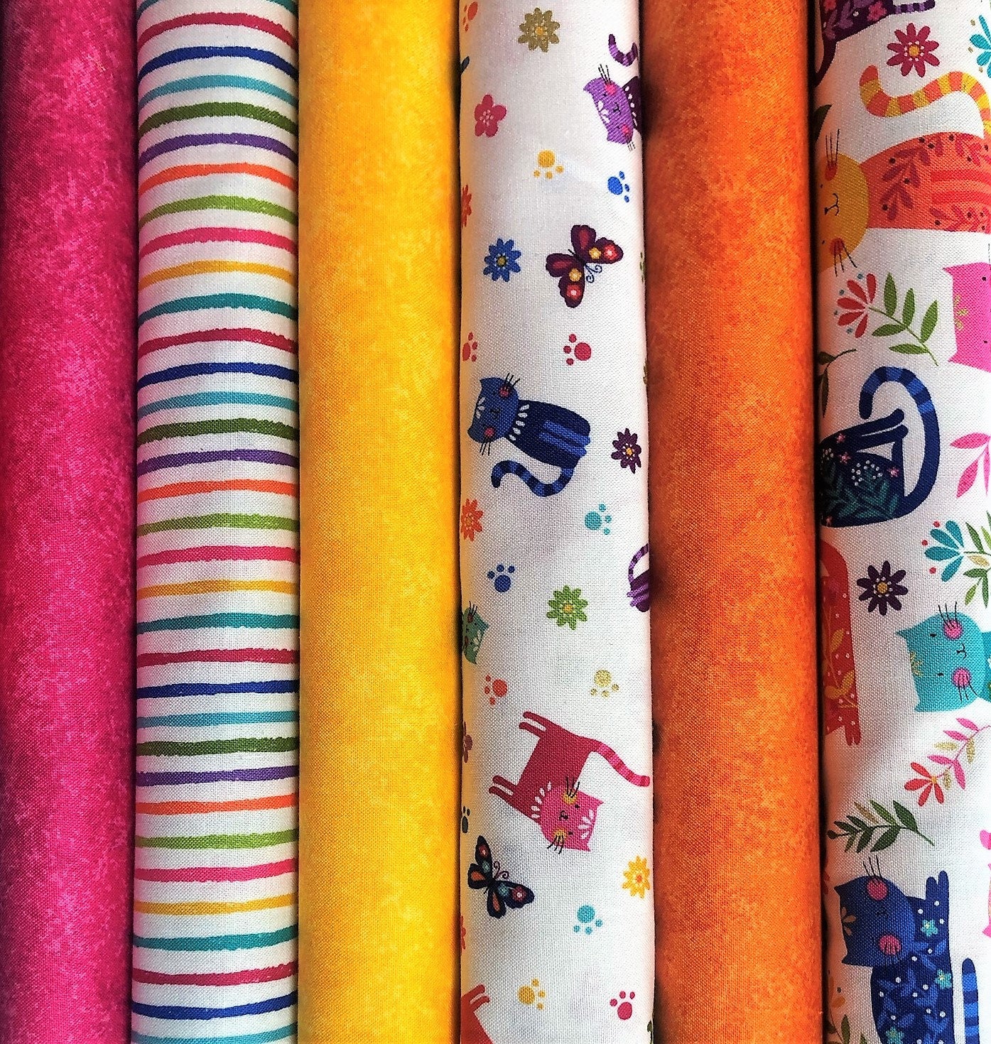 Fat Quarter Bundle of 12 Makower Fabrics - Katie's Cats and Spraytime