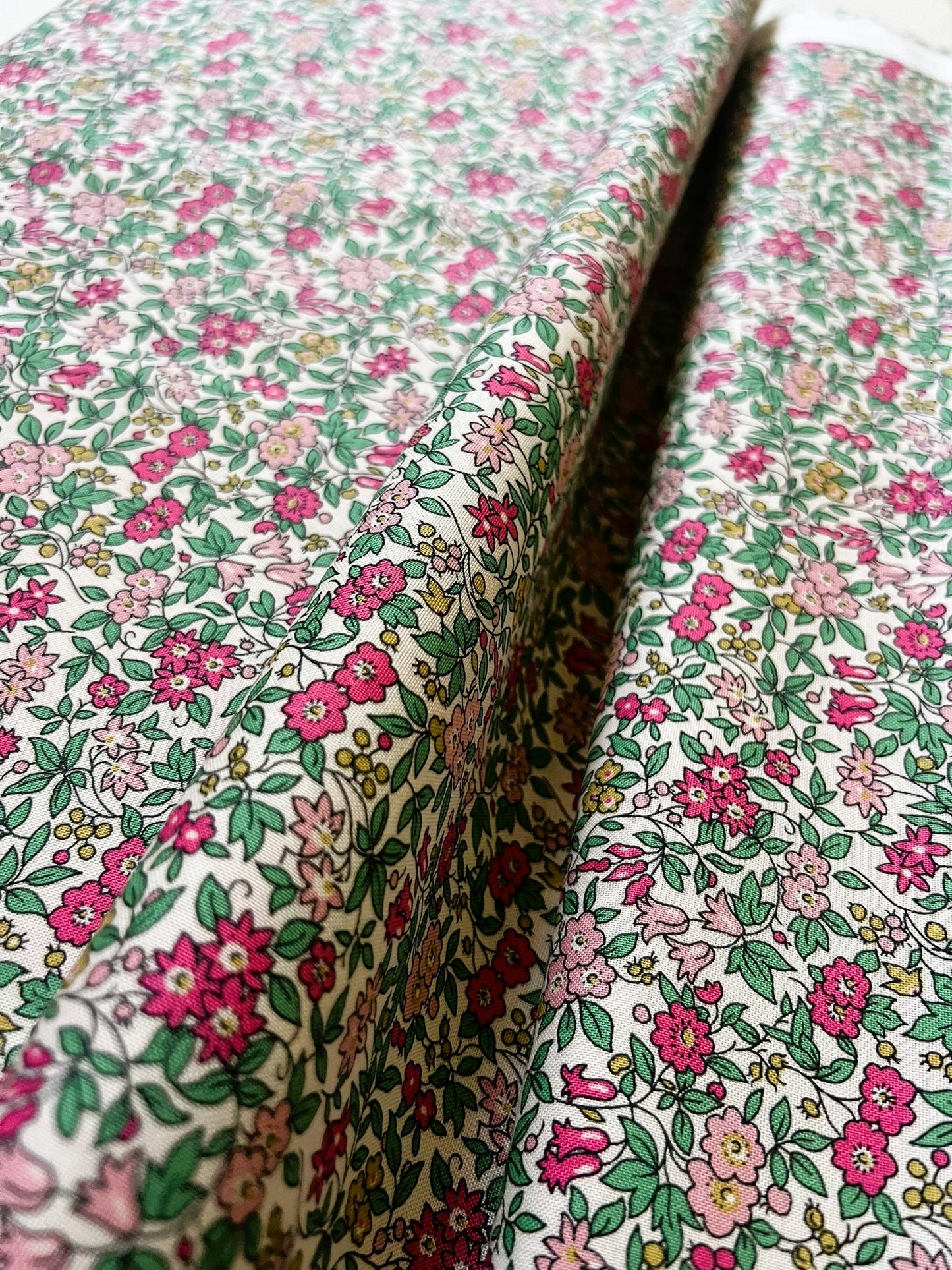 Liberty Fabric Everlasting - Forget Me Not Blossom pink