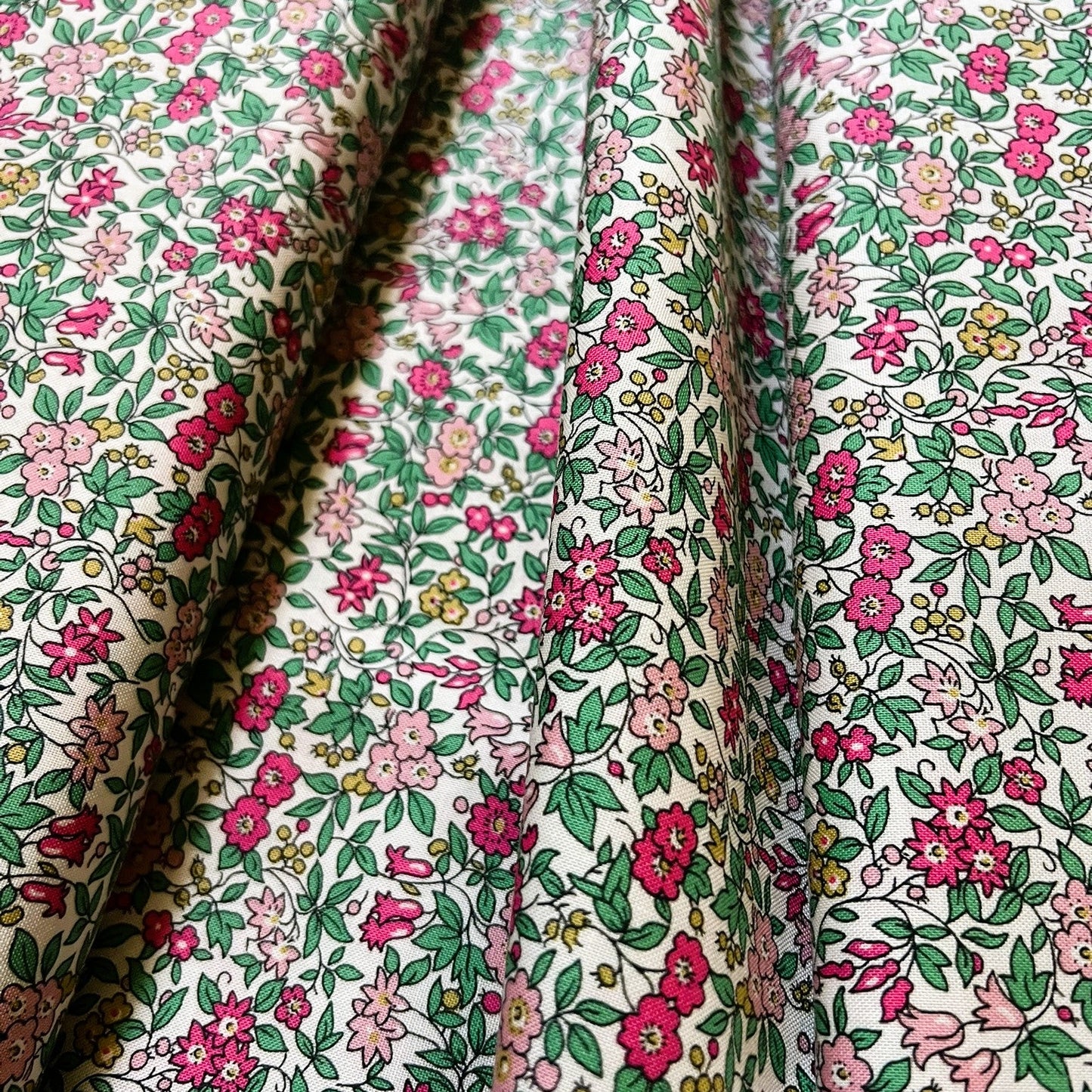 Liberty Fabric Everlasting - Forget Me Not Blossom pink