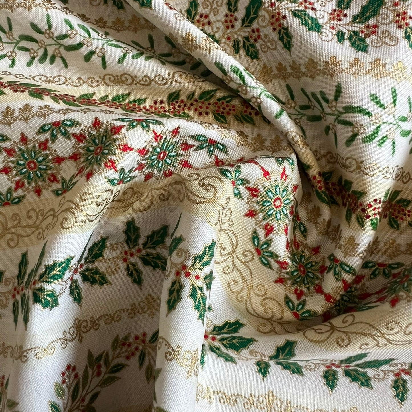 Makower Adorn Christmas Collection - Garland Stripe, cream