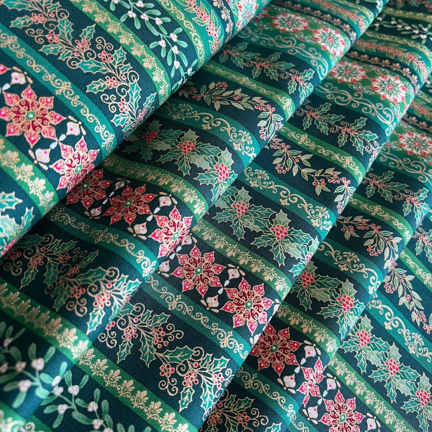 Makower Adorn Christmas Collection - Garland Stripe, green