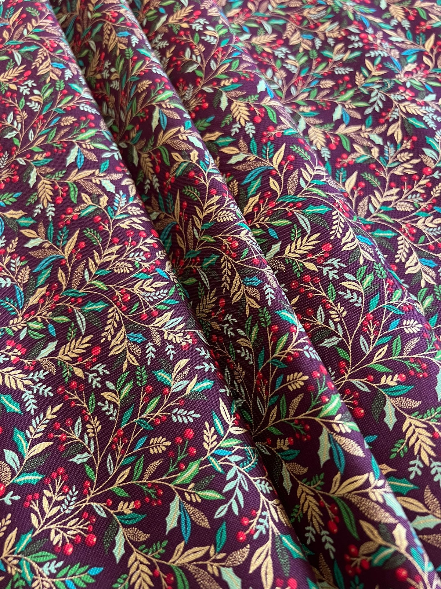 Makower Adorn Christmas Collection - Holly, burgundy