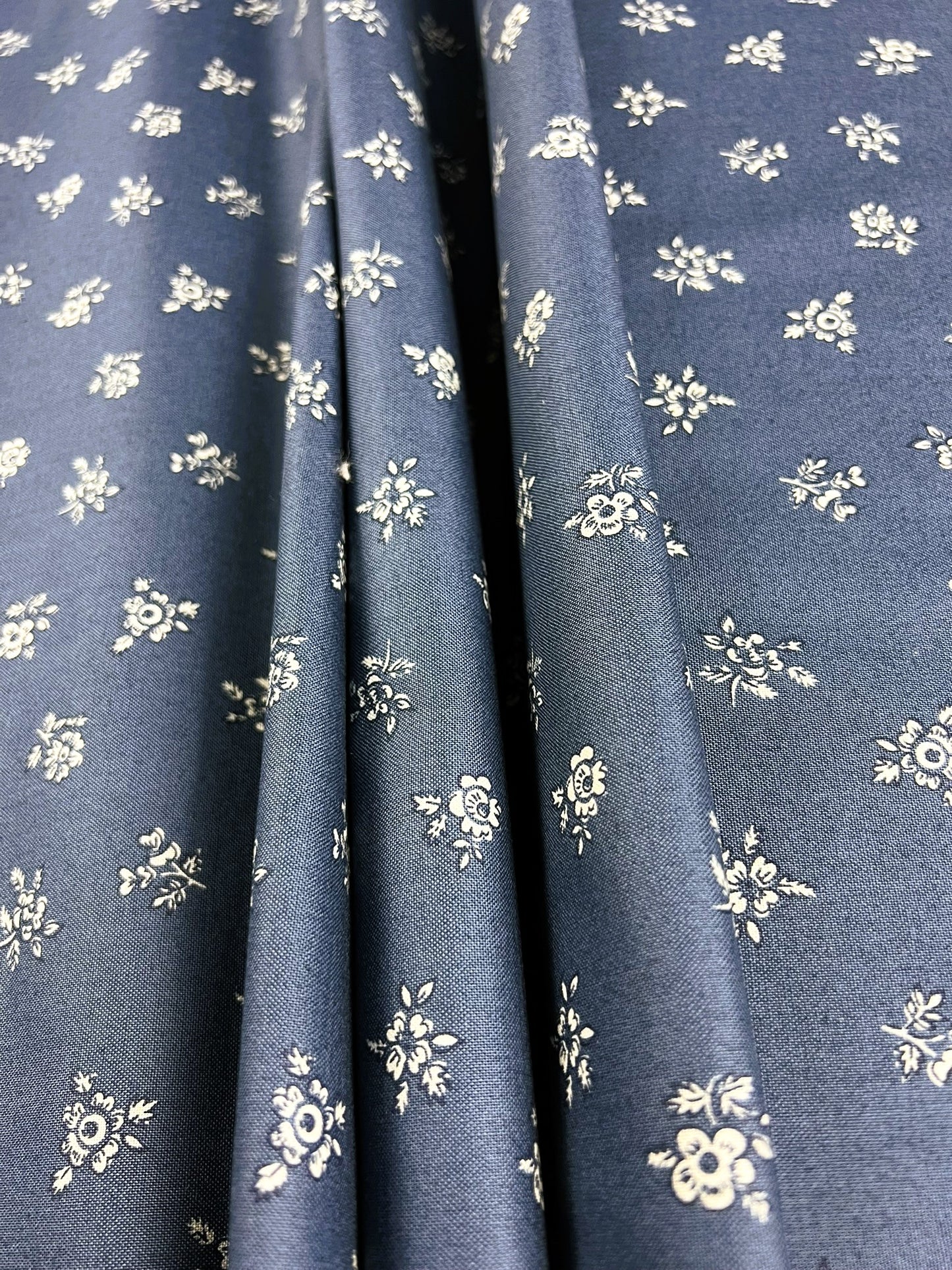 Liberty Fabric Flower Show Winter - Abbeywood blue