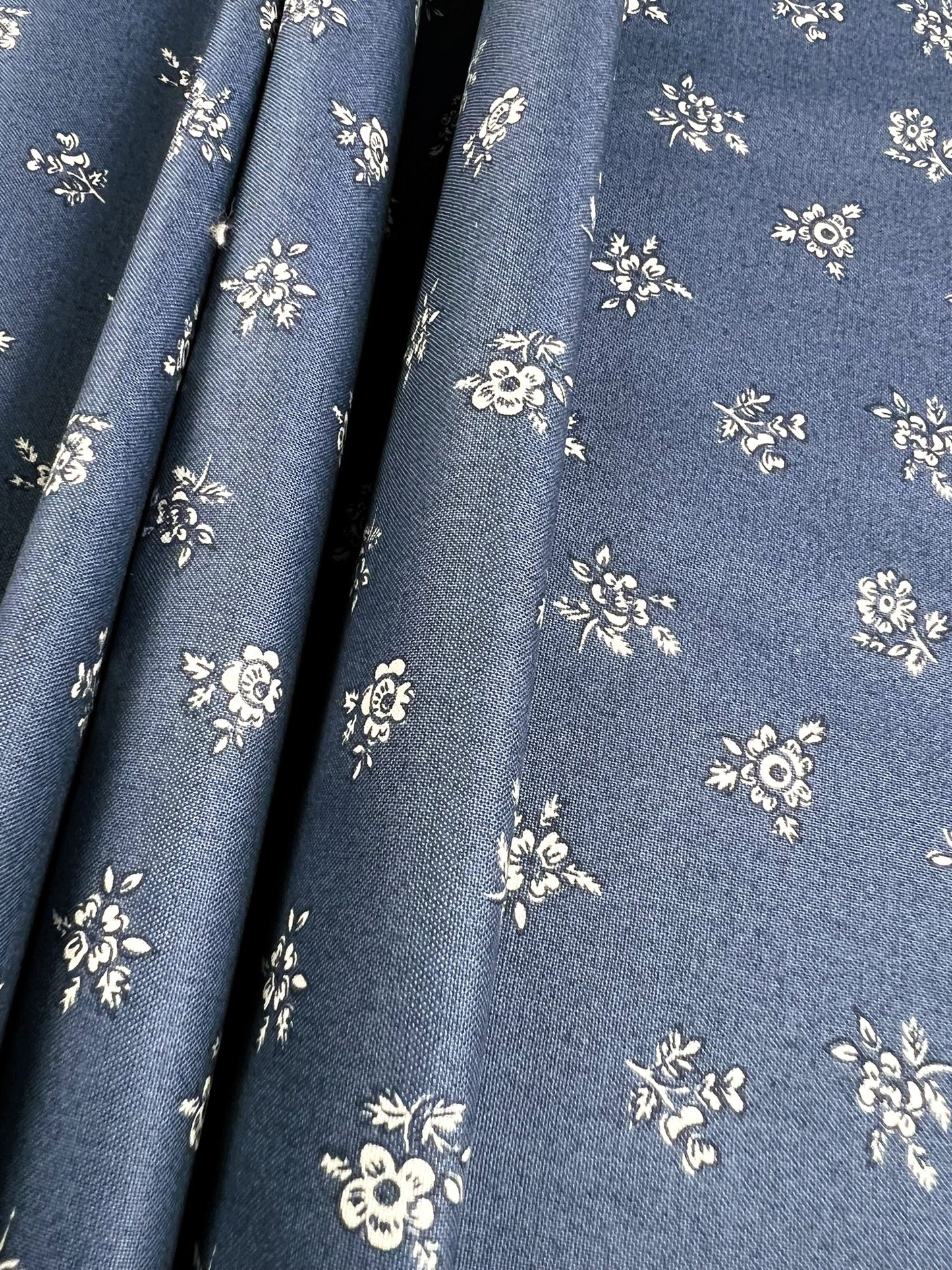 Liberty Fabric Flower Show Winter - Abbeywood blue