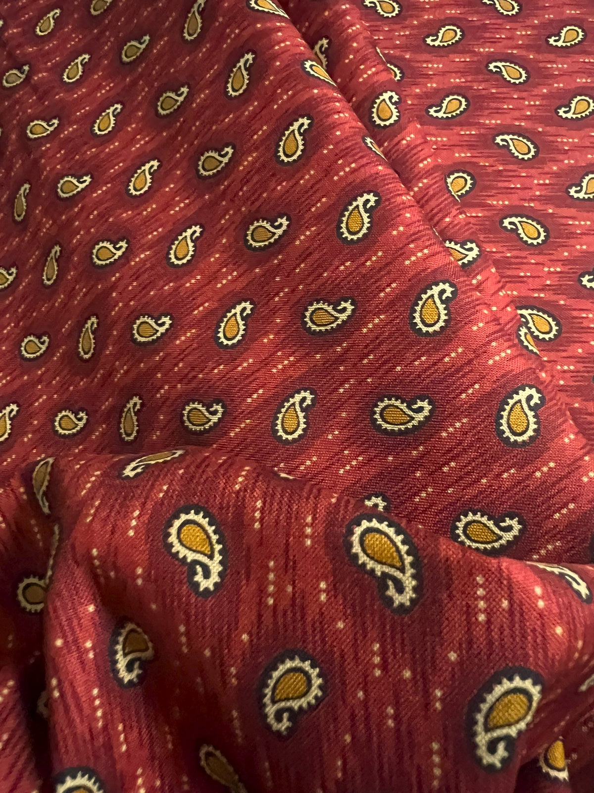 Makower Madison Manor - Small Paisley red