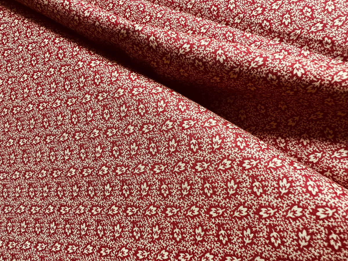 Makower Madison Manor - Tossed Flower red