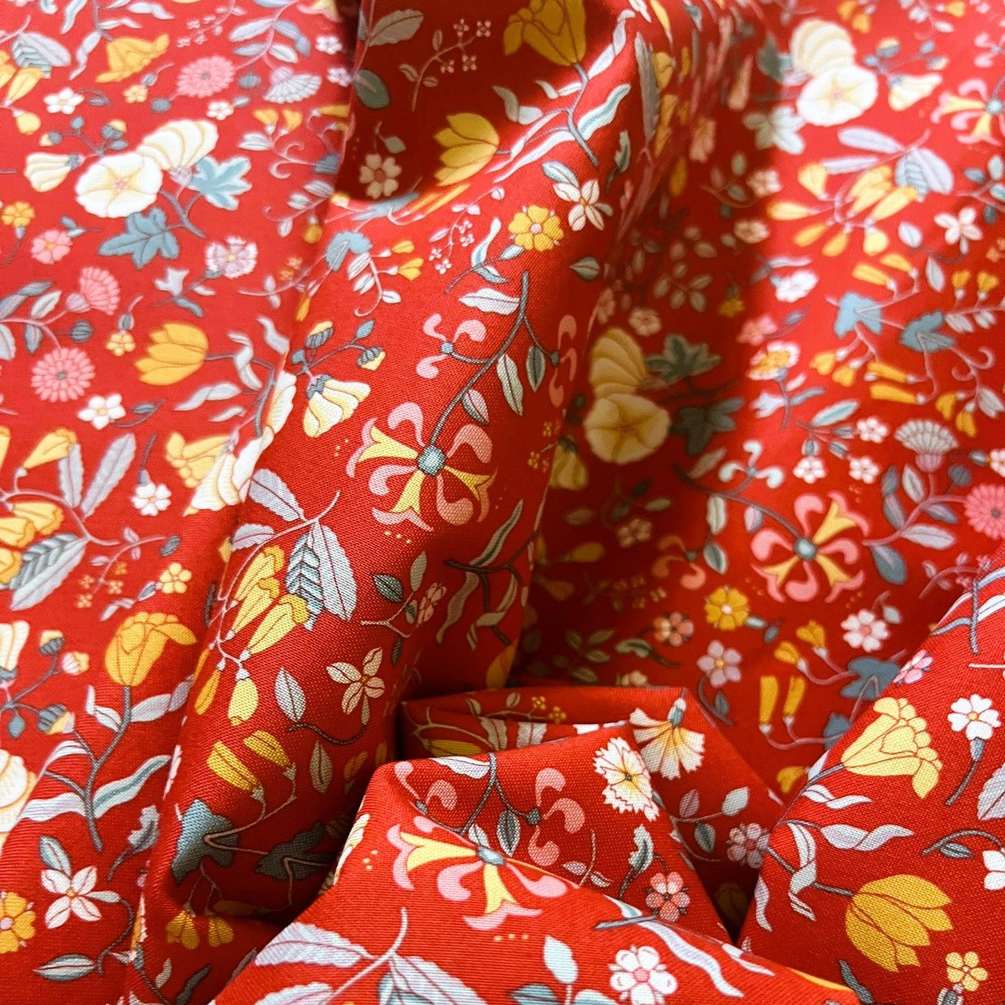 Liberty Fabric Everlasting - Wildflower Field Red