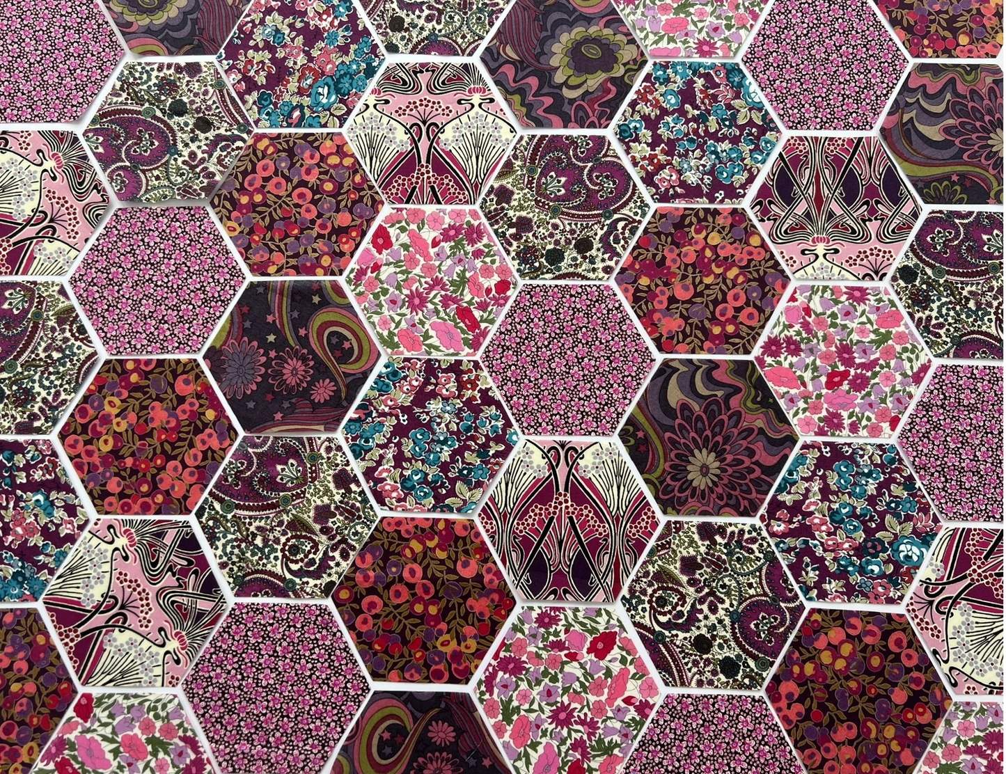 49 Liberty Lawn Paper Piecing Precut Hexagons  - Magenta