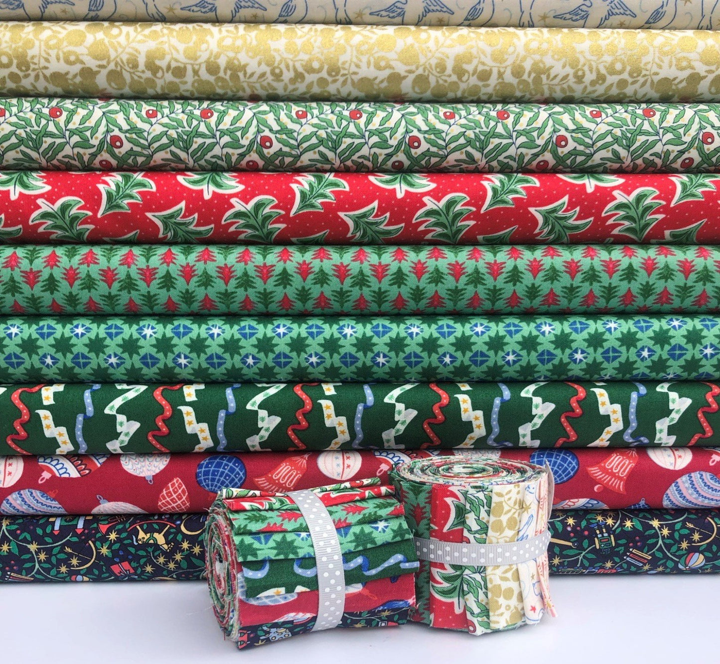 10 2.5inch strips of Liberty quilting cotton jelly roll - Merry and Bright green and reds