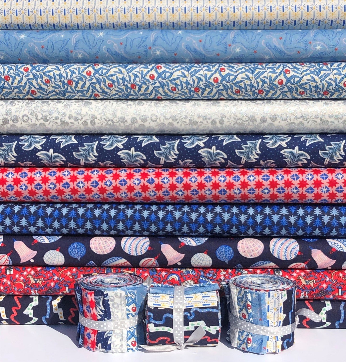 10 2.5inch strips of Liberty quilting cotton jelly roll - Merry and Bright blue and red