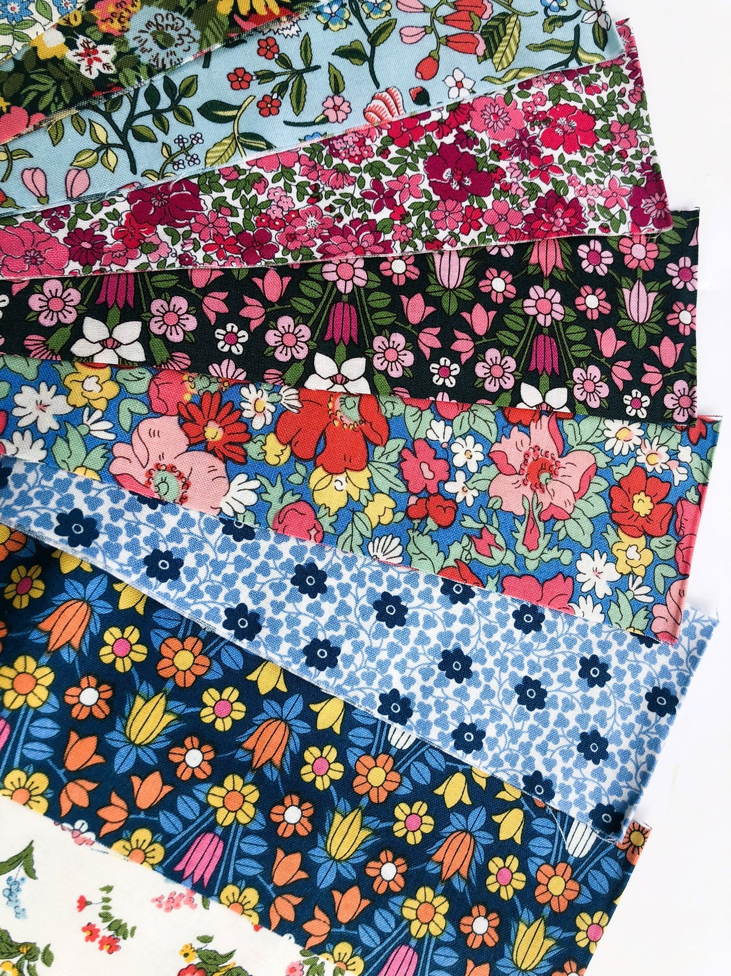 Liberty Quilting Cotton Jelly Roll - 15 Flower Show Midsummer fabrics