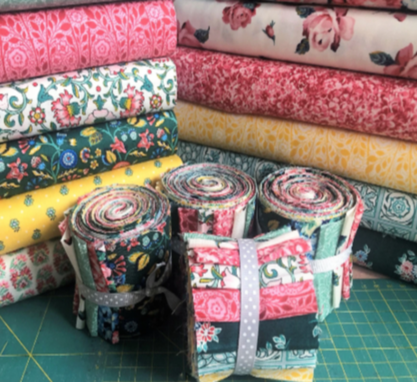 Jelly Roll Liberty quilting cotton - Emporium Collection