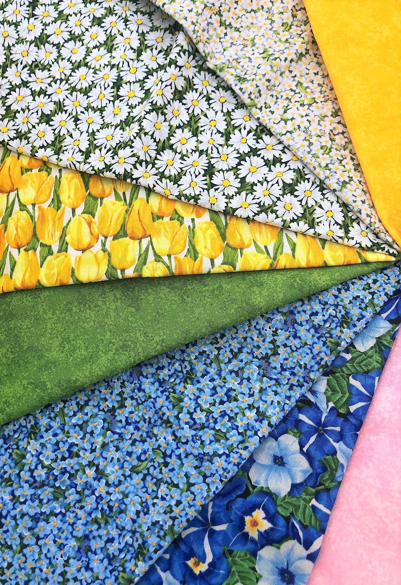 Fat Quarter Bundle Makower Fabric - Summer Garden and Spraytime